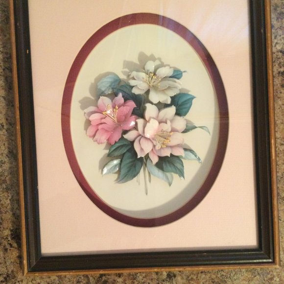 Paper Tole 3D Paper art flowers made by Canadian artist wood framed wall hanging - Picture 3 of 5